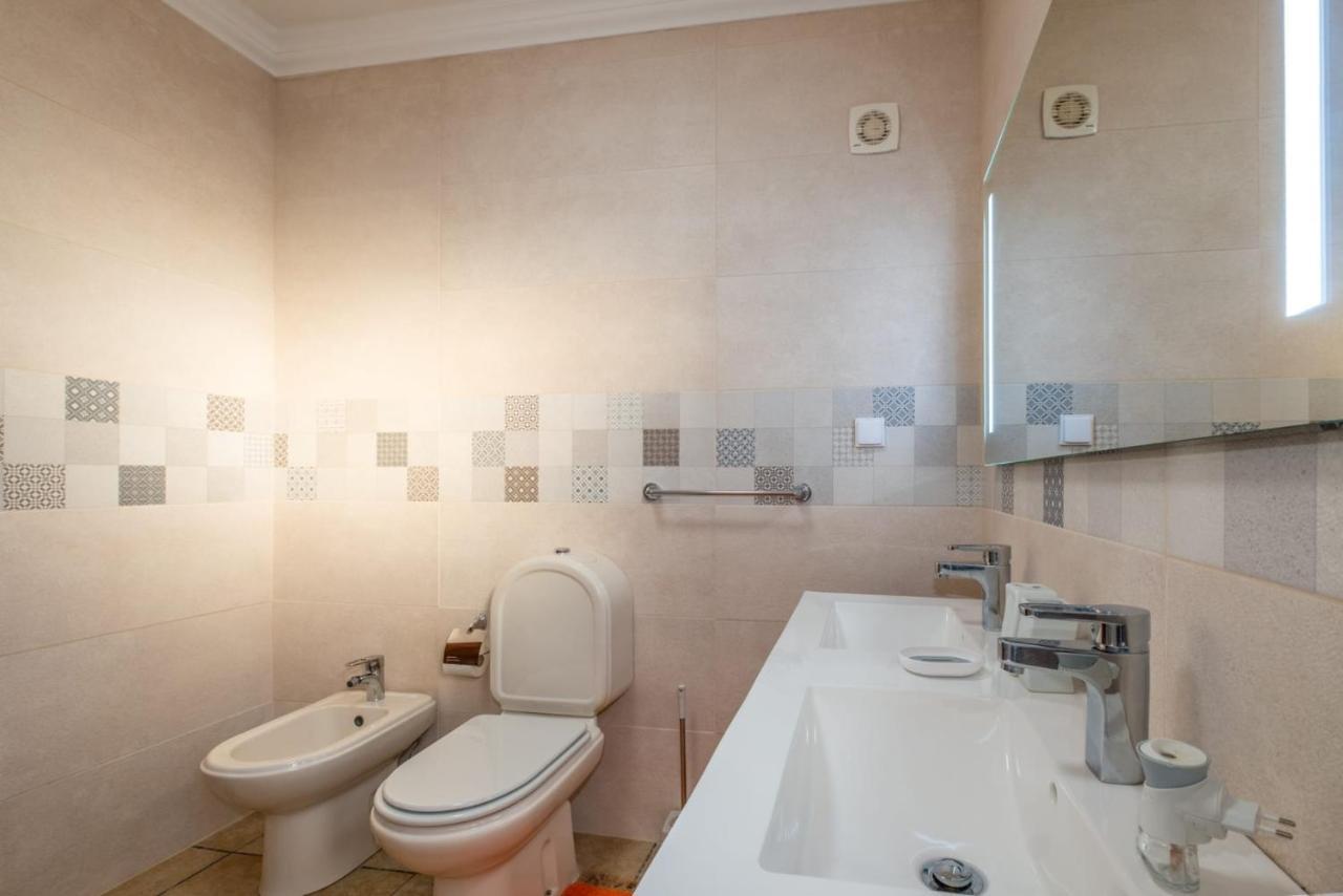 Villa Sequeira - Private Pool - Free Wifi - By Bedzy Albufeira Luaran gambar